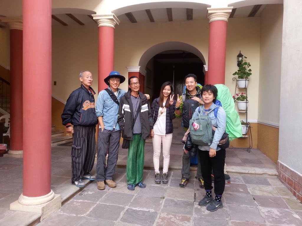 Villa Oropeza Hostel Sucre Zewnętrze zdjęcie