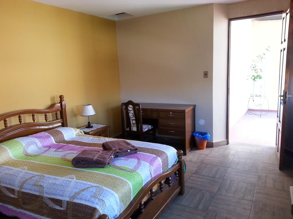 Villa Oropeza Hostel Sucre Zewnętrze zdjęcie